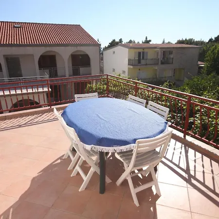 With A Parking Space Gradac, Makarska - 6757 Gradac (Split-Dalmatia)